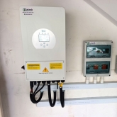 bien tan hybrid dan dung 1 pha ap thap deye 5kw